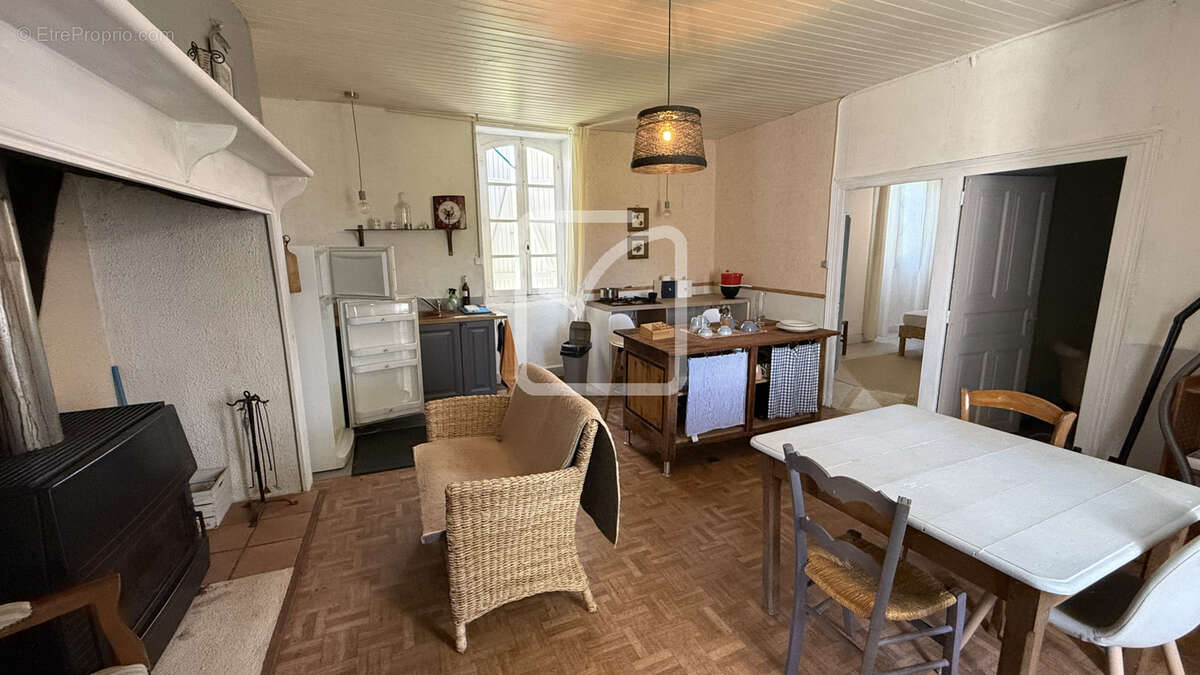 Maison à FAJOLES