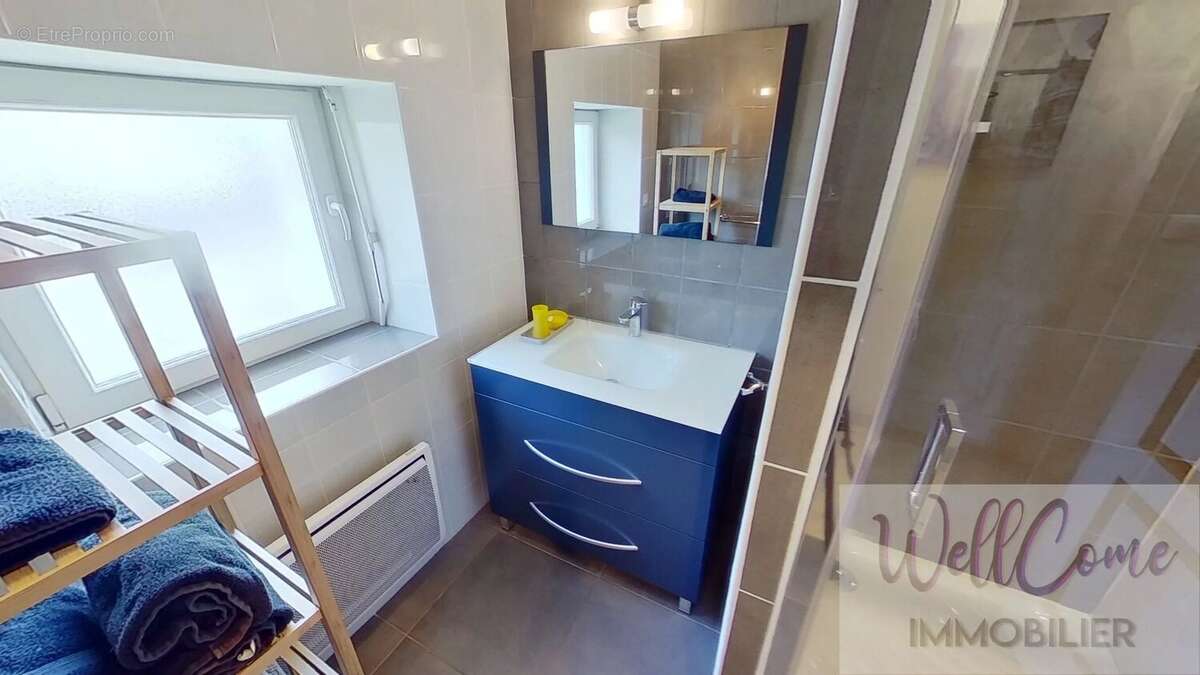 Aix Les Bains logement 5 pièces triplex avec 2 places de parking privatives et un jardinet privatif - photo 6