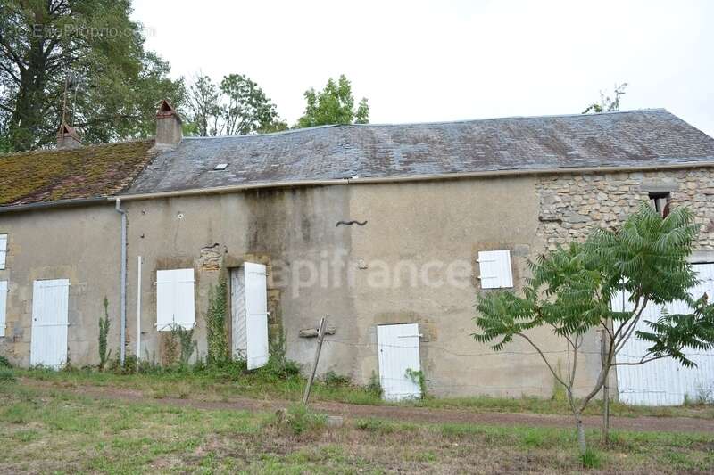 Grange  sur terrain constructible de 8267 m2  en partie boisé  à CRUX LA VILLE (58330) - photo 6