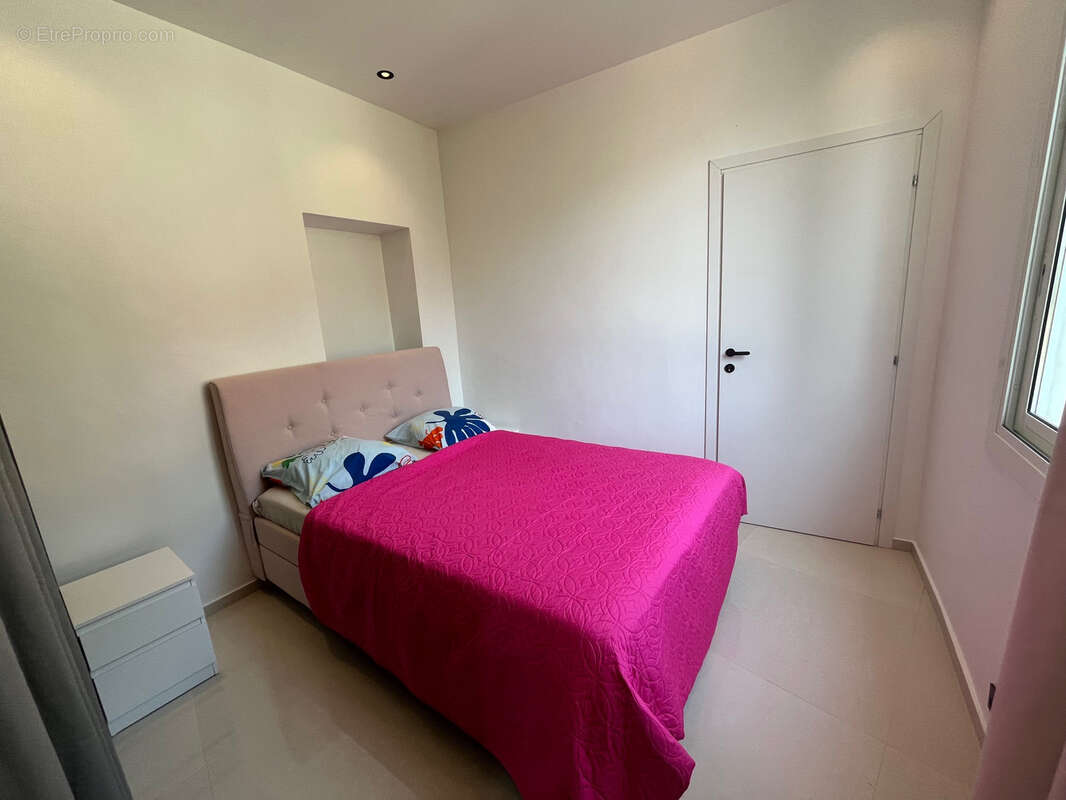 Appartement à EZE