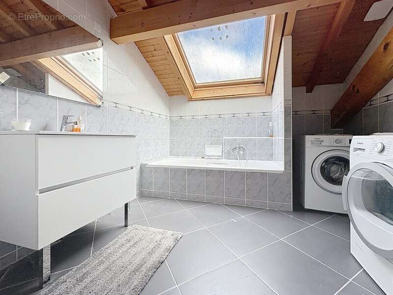 Appartement à VETRAZ-MONTHOUX