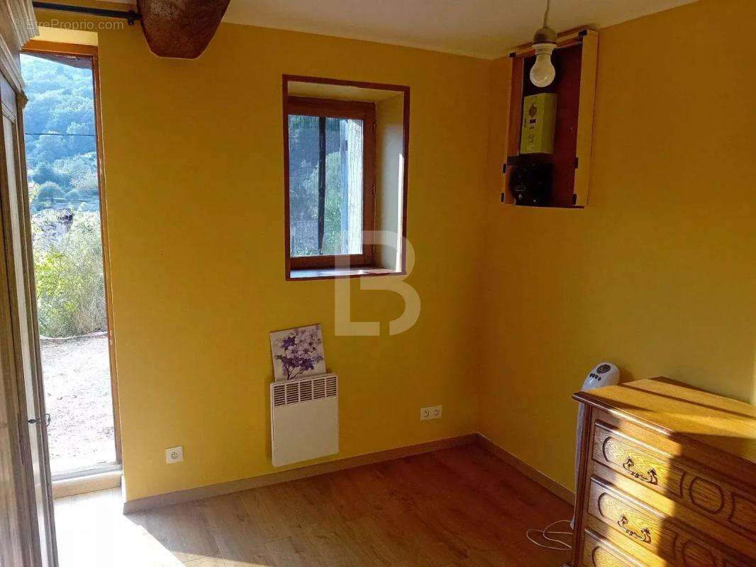 Maison à TOURRETTES-SUR-LOUP