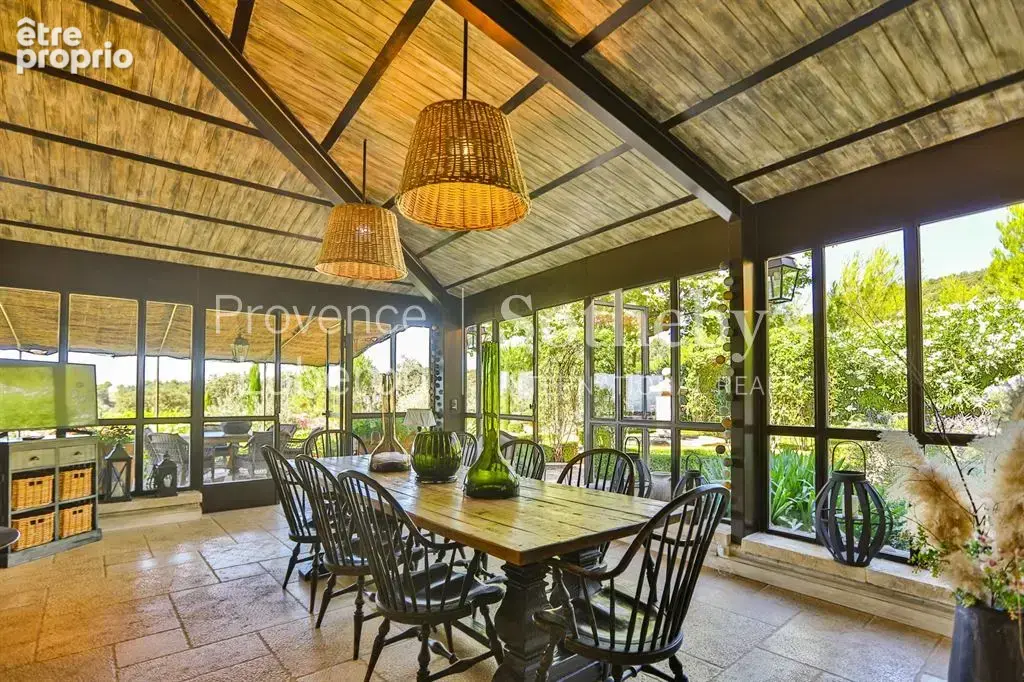 Bastide de Prestige avec piscine et terrain de 104 hectares en Provence - photo 7
