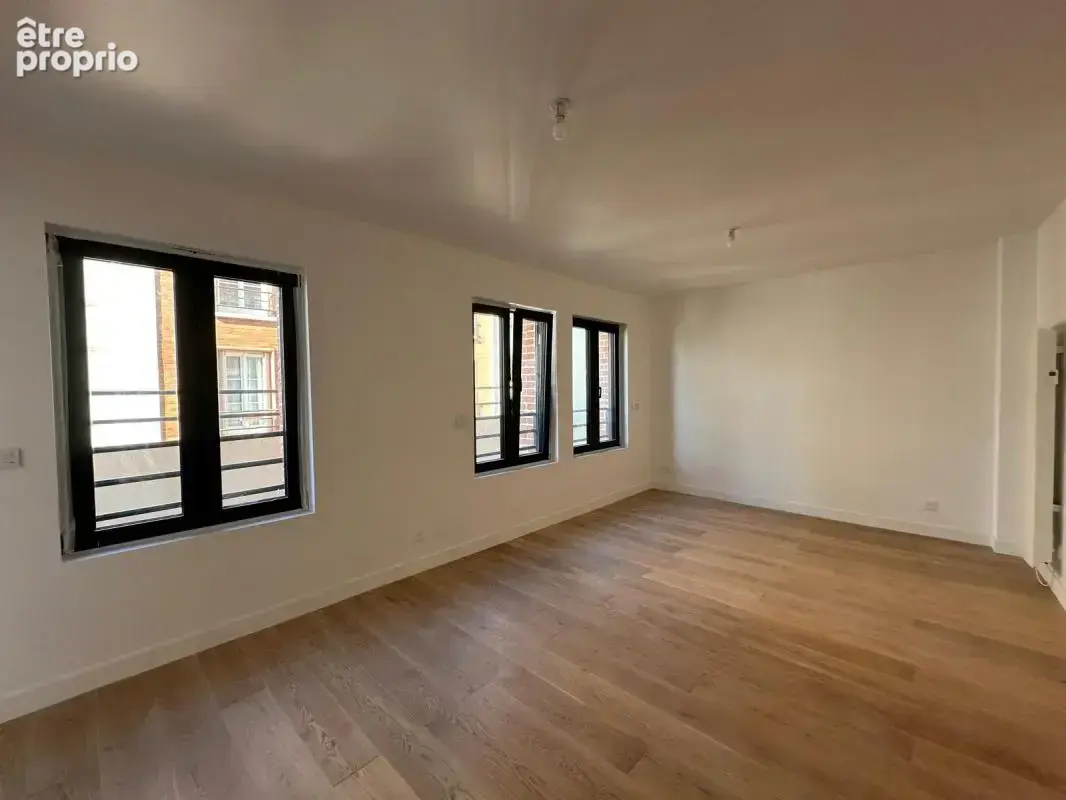 Saint-Ouen – Spacieux T4 familial rénové avec prestations premiums - photo 7
