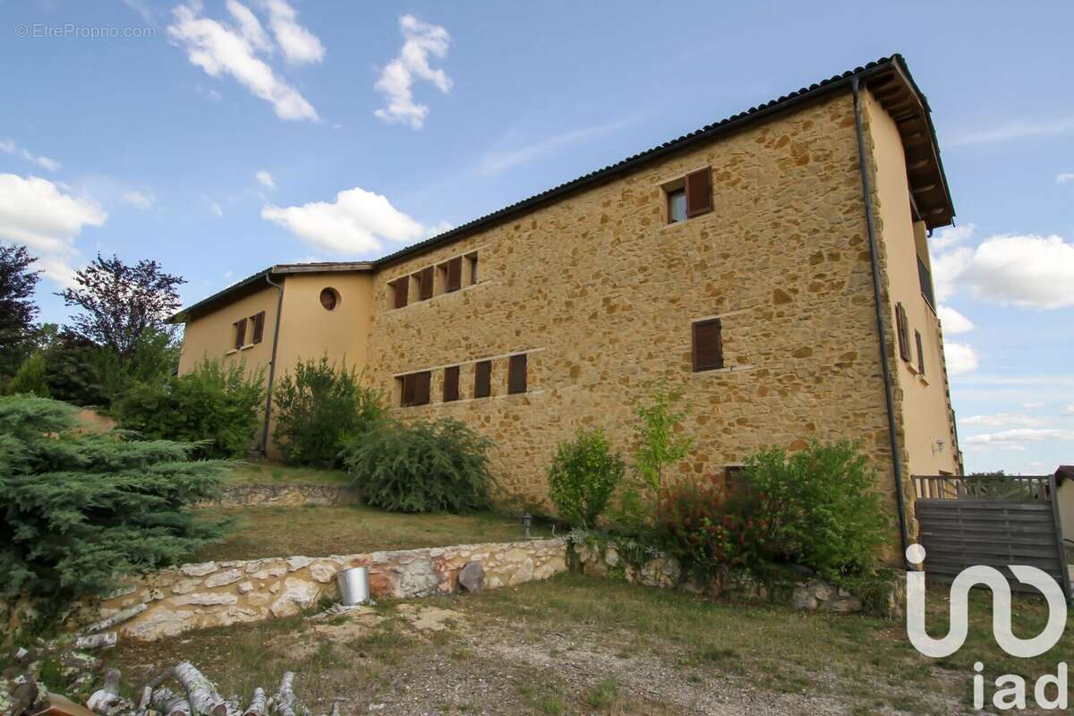 Photo 2 - Maison à LE BUGUE