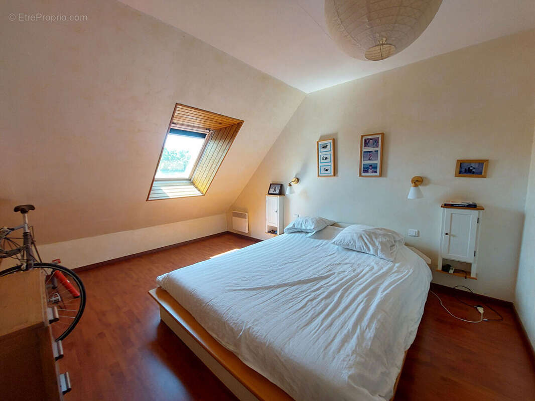 Maison Montreuil Le Gast 7 pièce(s) 125 m2 - photo 13