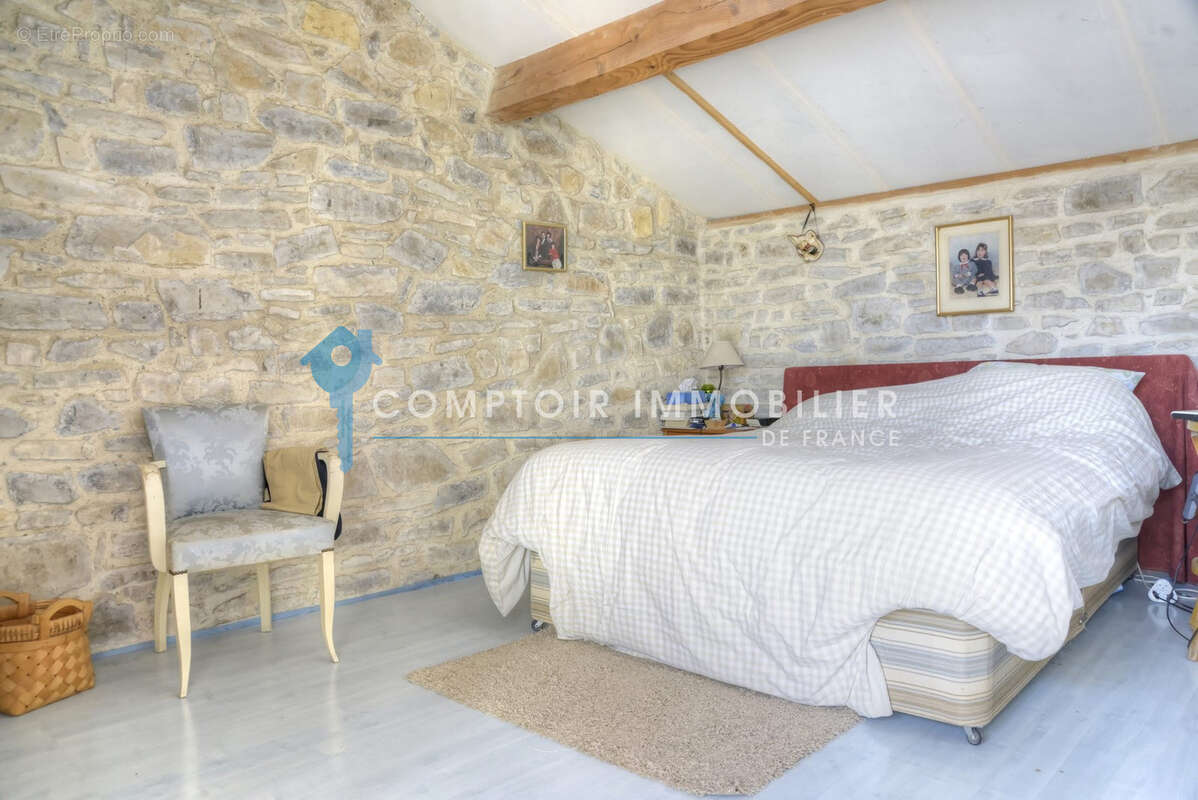 SECTEUR QUISSAC : Propriété comprenant 1 habitation principale et 3 gîtes avec piscine - photo 11