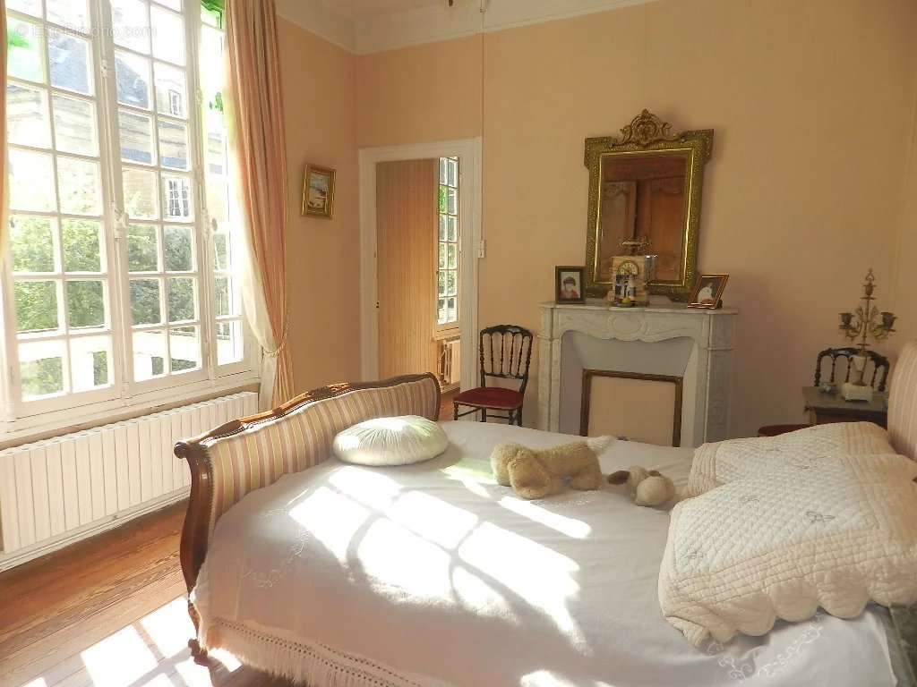 Maison à SAINT-PIERRE-SUR-DIVES