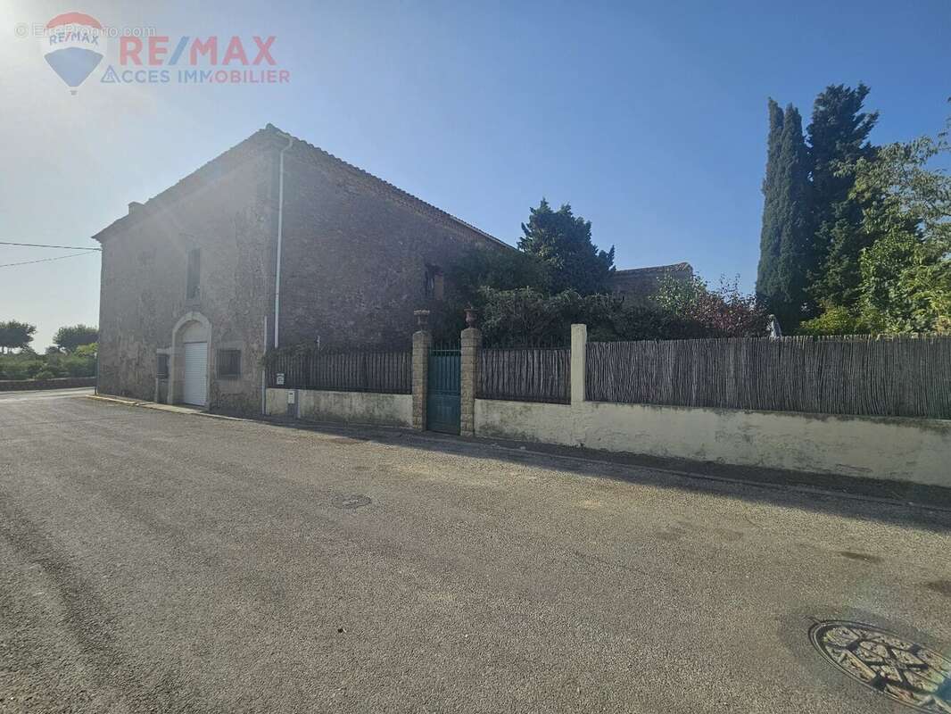 Grande maison vigneronne de type 8 avec garage et jardin - photo 7
