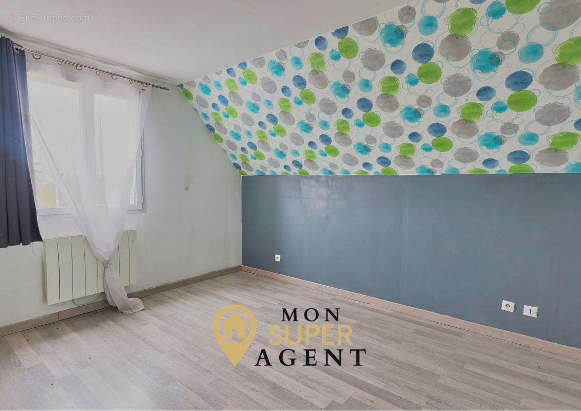 Maison à MONTEREAU-FAULT-YONNE