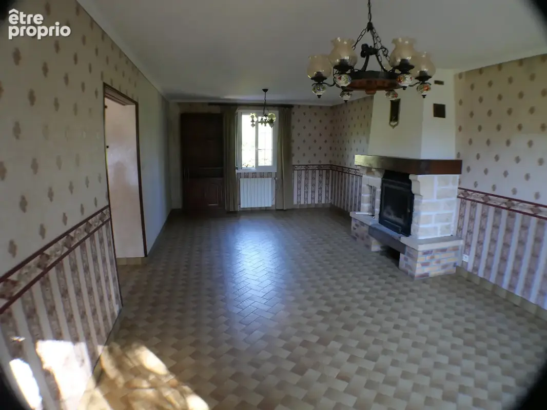 Charmante maison 6 pièces à Favières. - photo 2