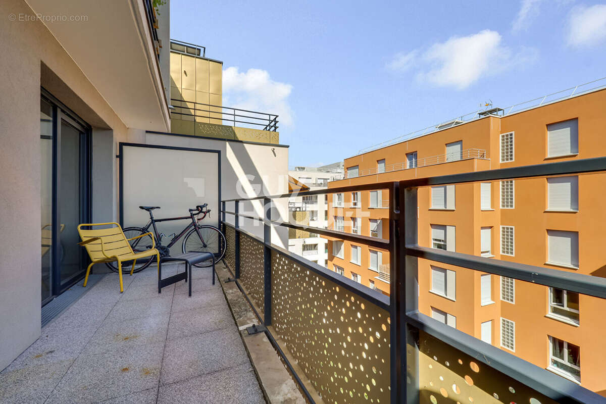 Appartement à MONTROUGE