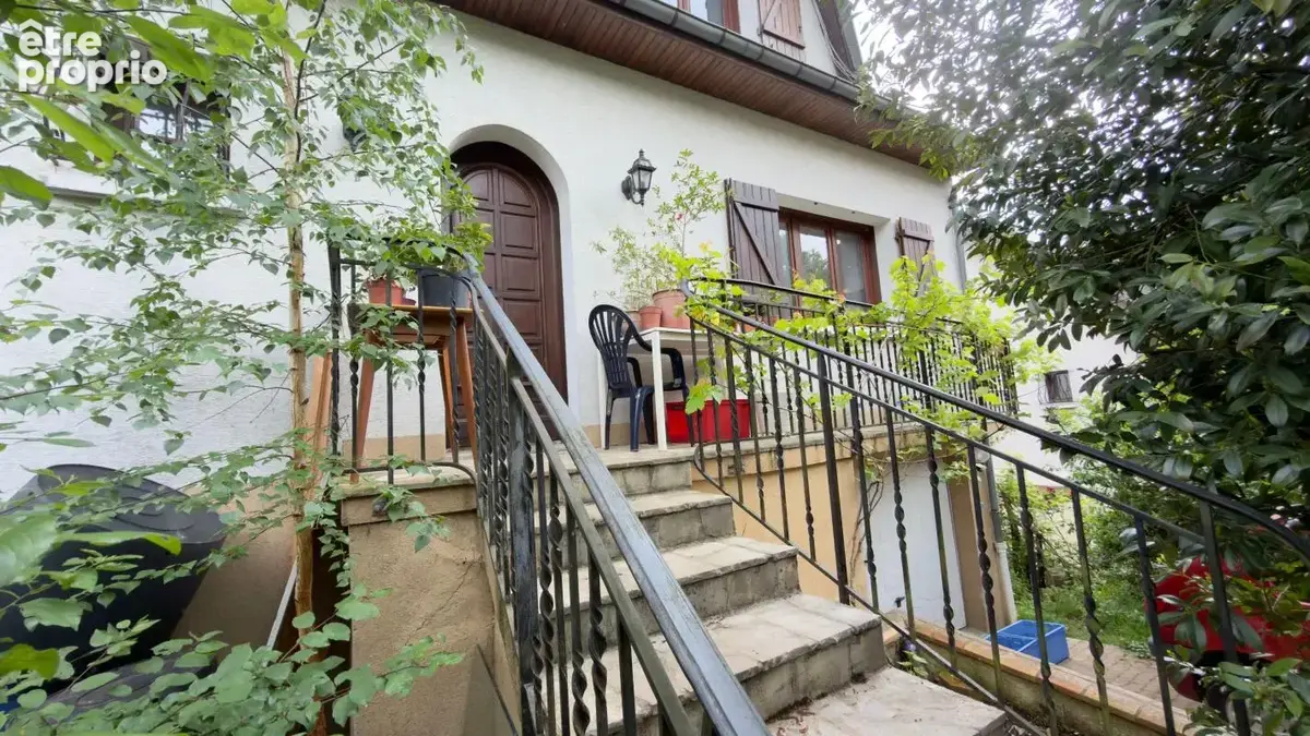 Maison 230 m2 (F3 de 60m², 7 chambres, 2 salle d'eau, une salle de bains - photo 2