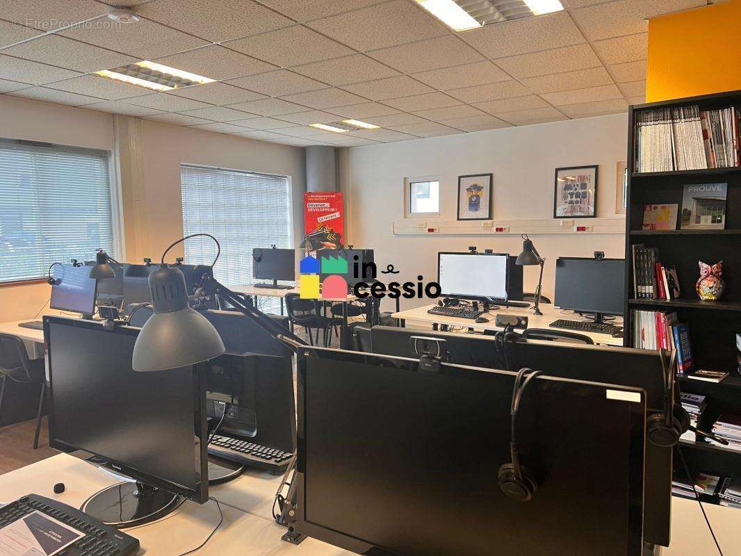 Beau plateau de bureaux à vendre, récents et en parfait état - photo 2