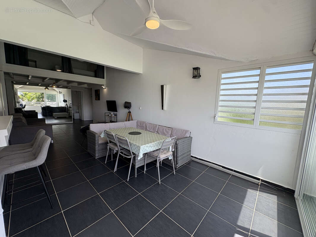 Appartement à LE GOSIER