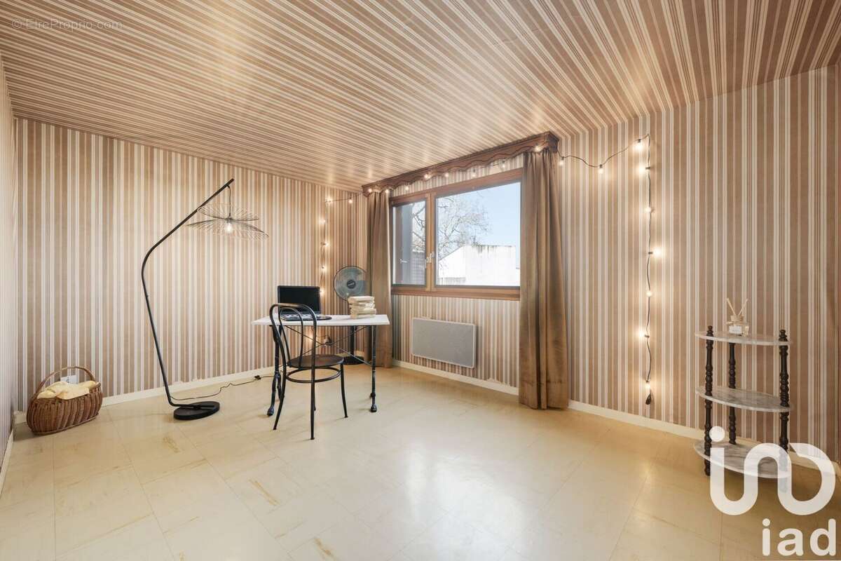 Photo 9 - Maison à AZELOT