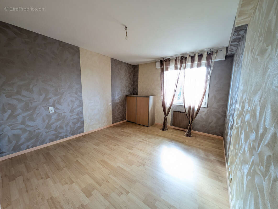 NOUVEAUTÉ   Maison familiale avec beau potentiel au cœur de Janzé - photo 6
