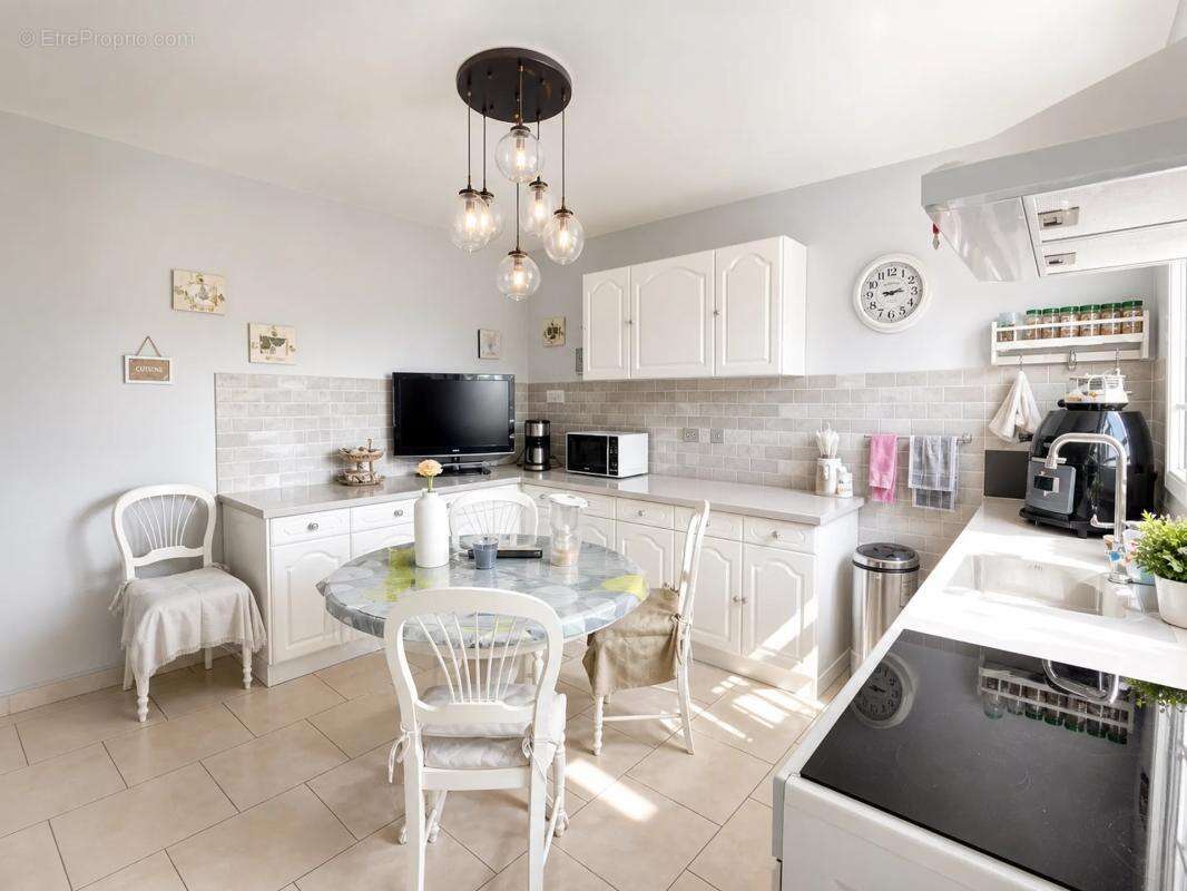 Maison de 4 pièces de 117 m² à Aillant-sur-Milleron - photo 4