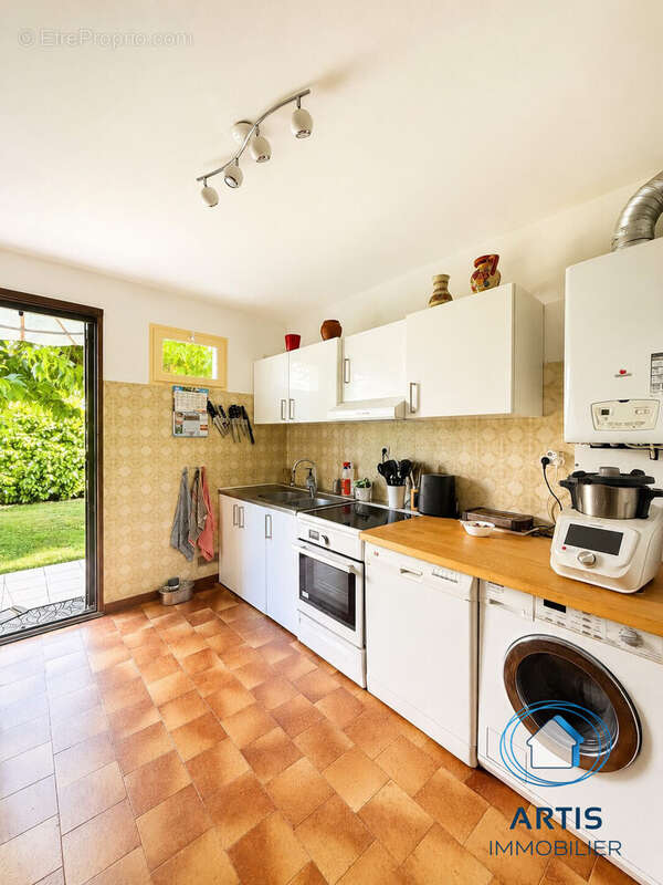 Maison 108 m² à Saint-Jean-De-Luz  - photo 4