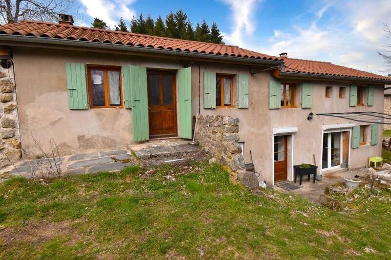 Maison à SAINT-AGREVE