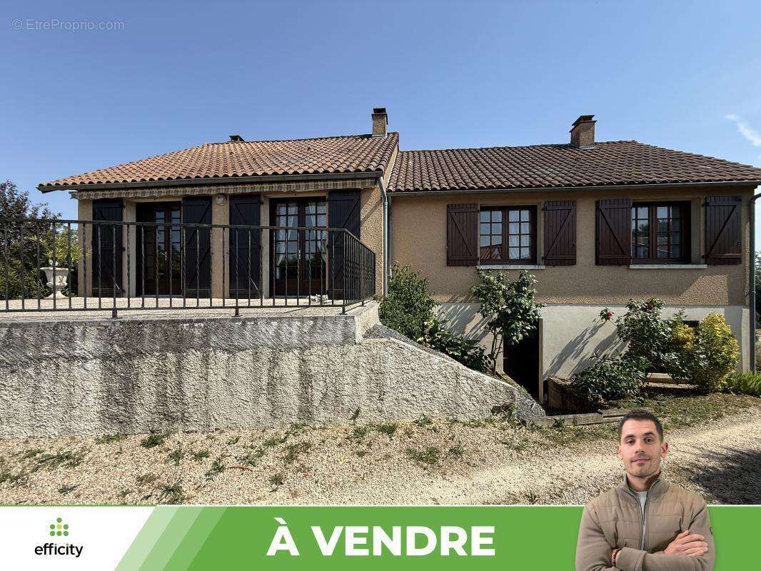 Maison à FONTAINE-LE-COMTE
