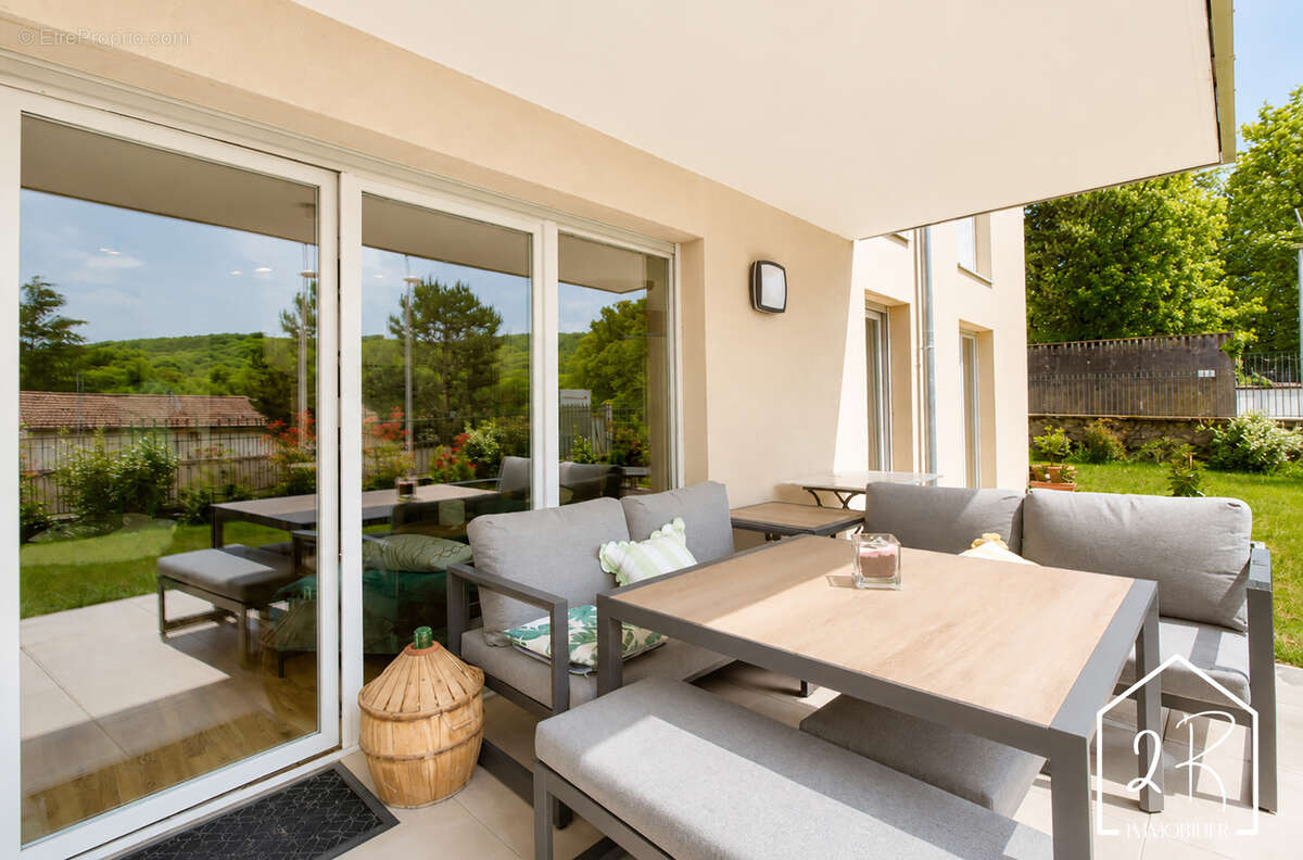 Appartement à PONT-EVEQUE