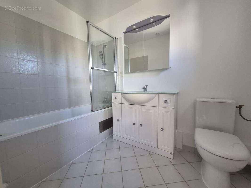 Appartement 42 m² à Saint-Maurice-Montcouronne  - photo 4