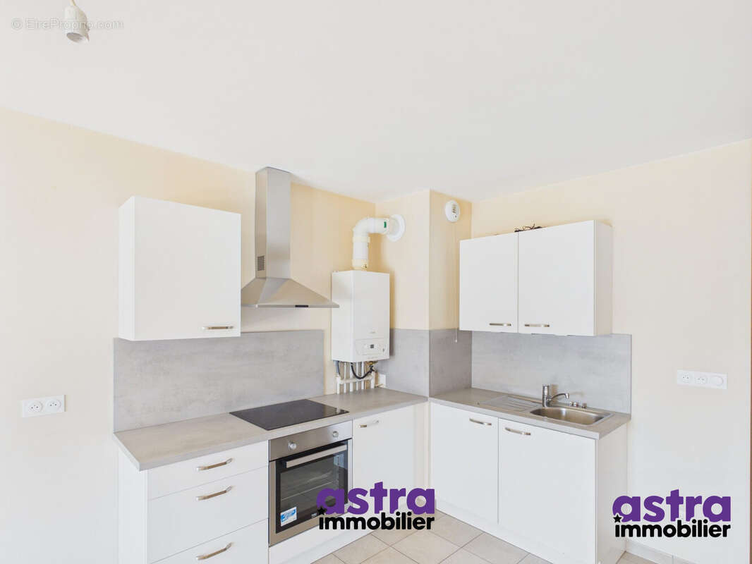 Appartement 46 m² à Saint-Louis  - photo 3