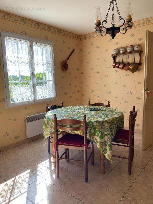 Maison 125 m² à Augignac  - photo 11