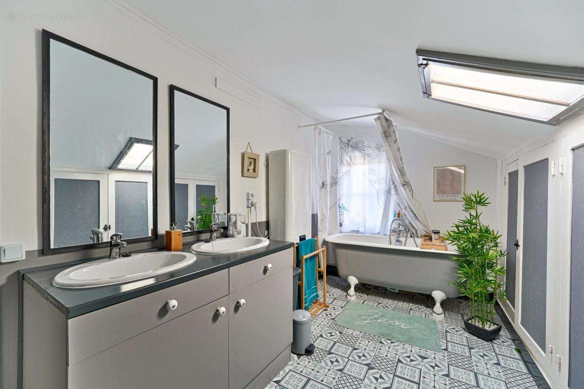 Maison à ATHIS-MONS