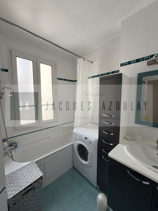 Appartement à PARIS-10E