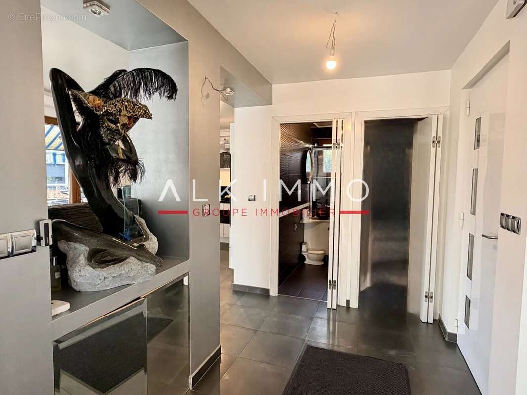 Appartement à VILLE-LA-GRAND