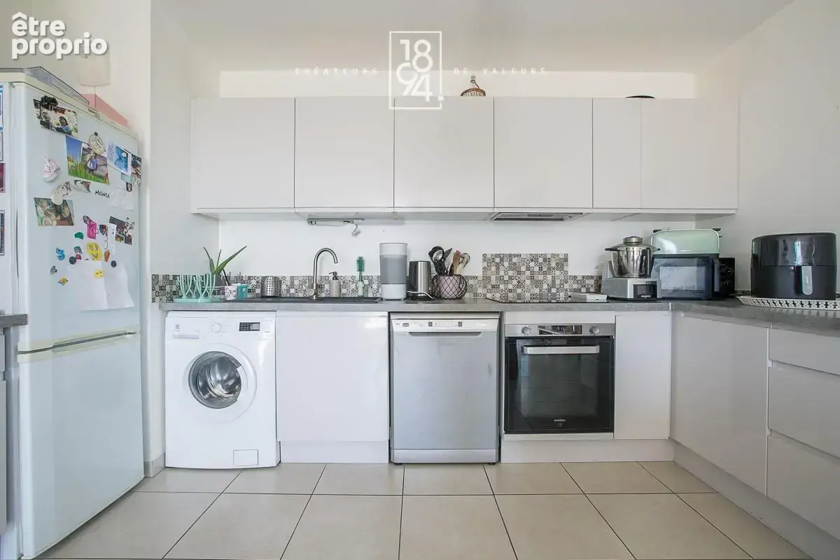 Appartement T3 65m2 BOX ET Place de parking - photo 6