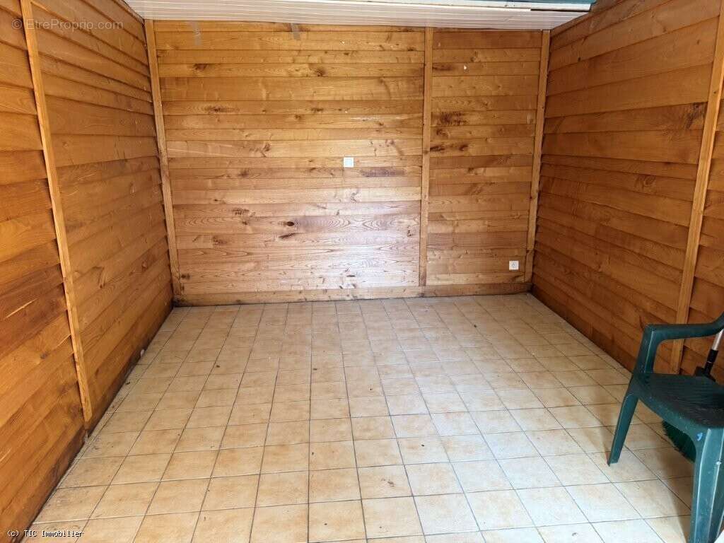 Petite Maison de Ville à Champagne Mouton - photo 16