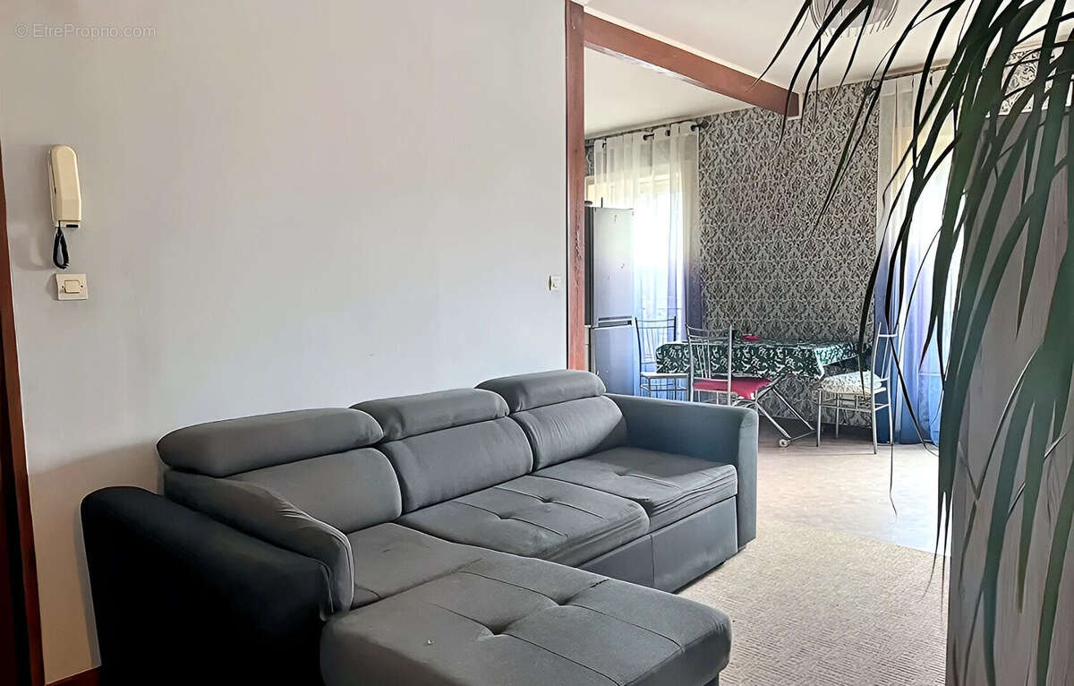 Appartement 2 chambres à deux pas de la place Grévy - photo 2