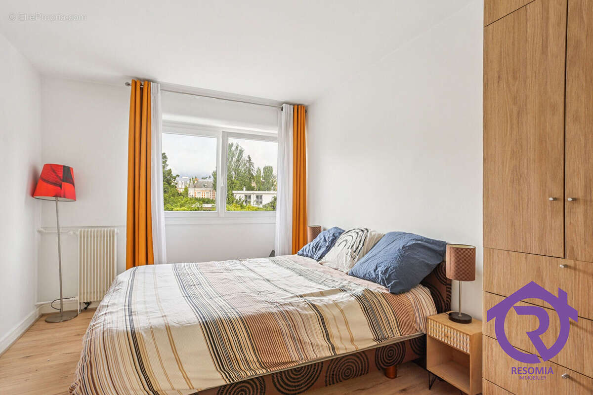 Appartement à LE PLESSIS-ROBINSON