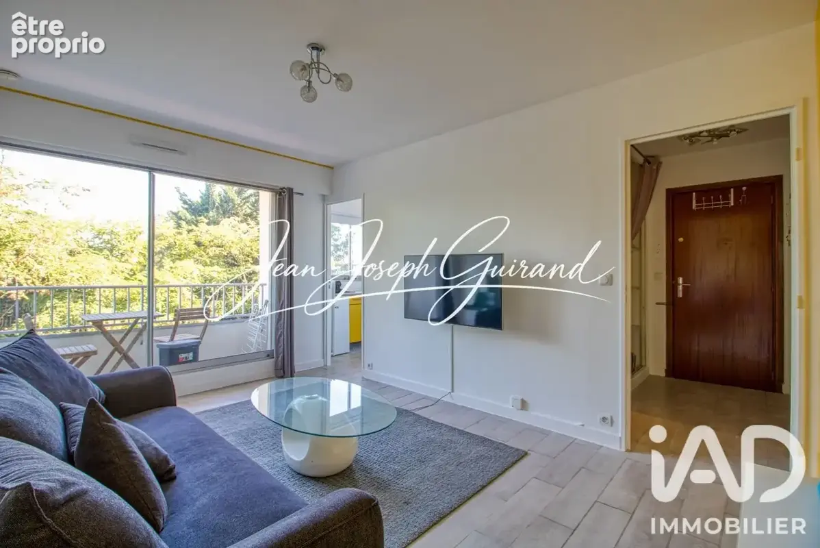 Photo 1 - Appartement à SAINT-GRATIEN