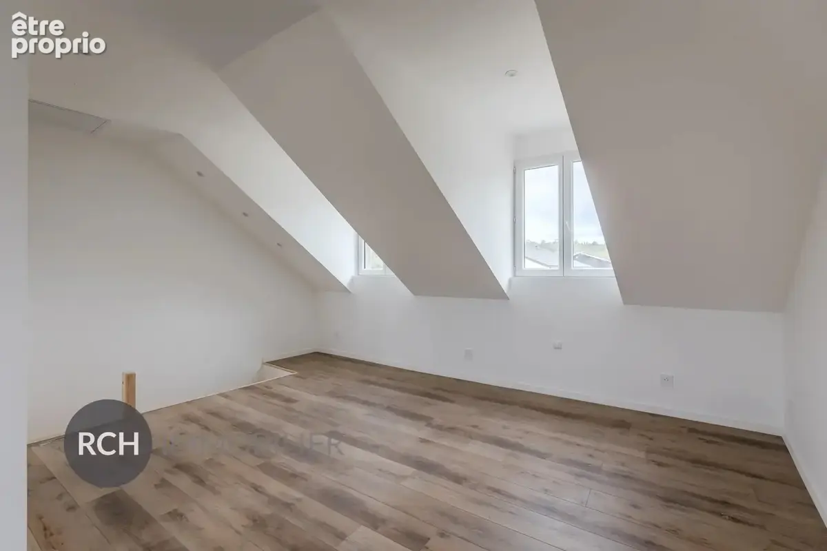 Maison de ville en pierre entièrement rénovée avec terrasse et jardin - photo 9