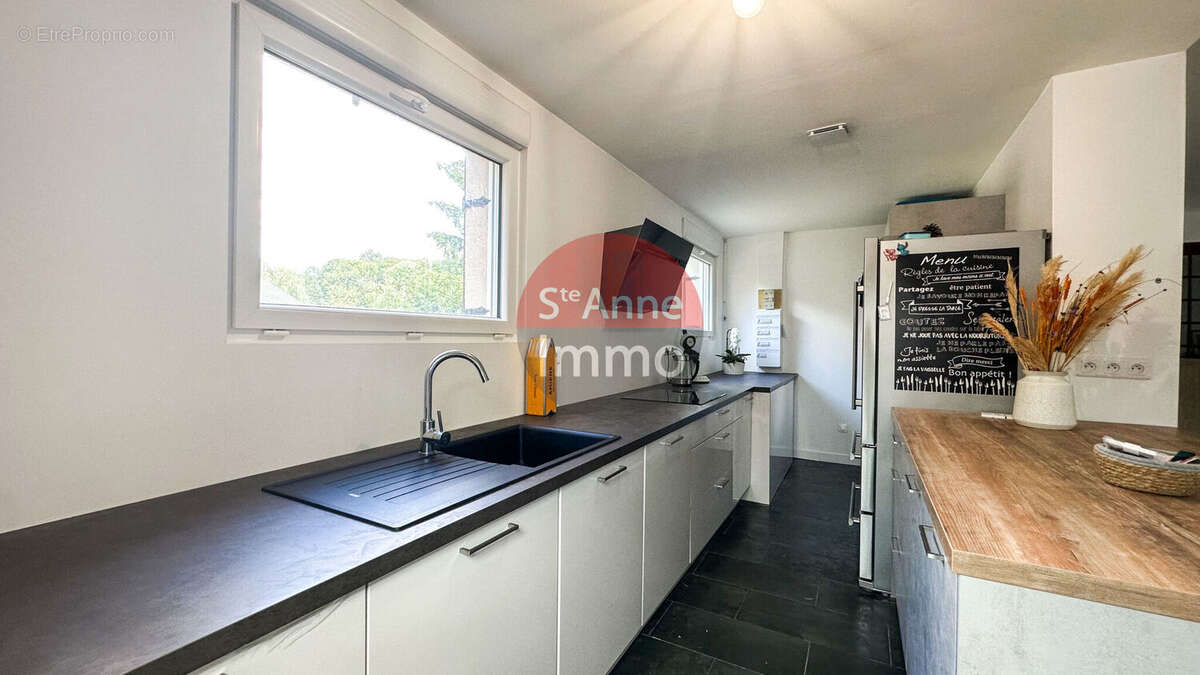 Photo 4 - Maison à SAINS-EN-AMIENOIS