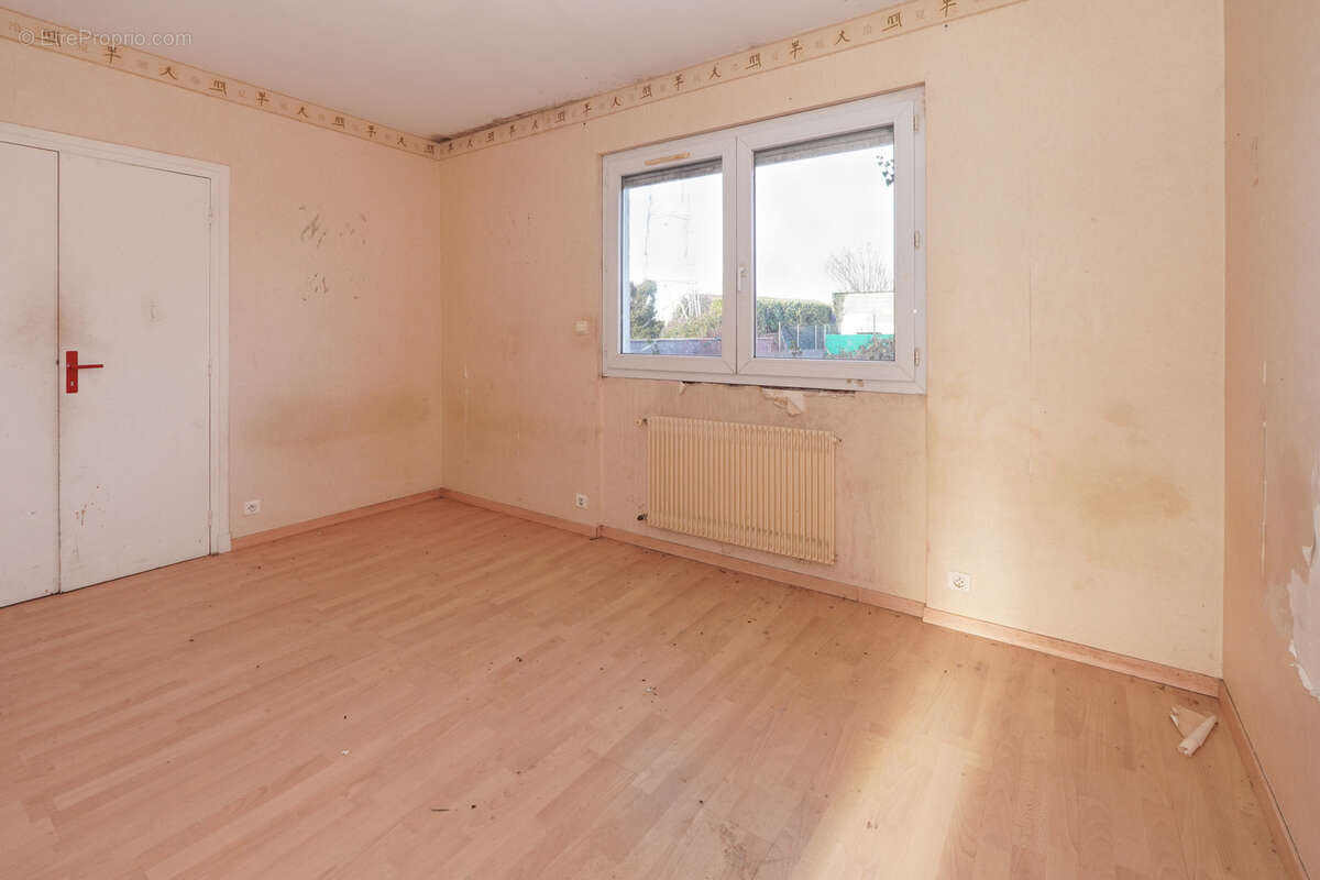 Maison à PONT-DU-CHATEAU