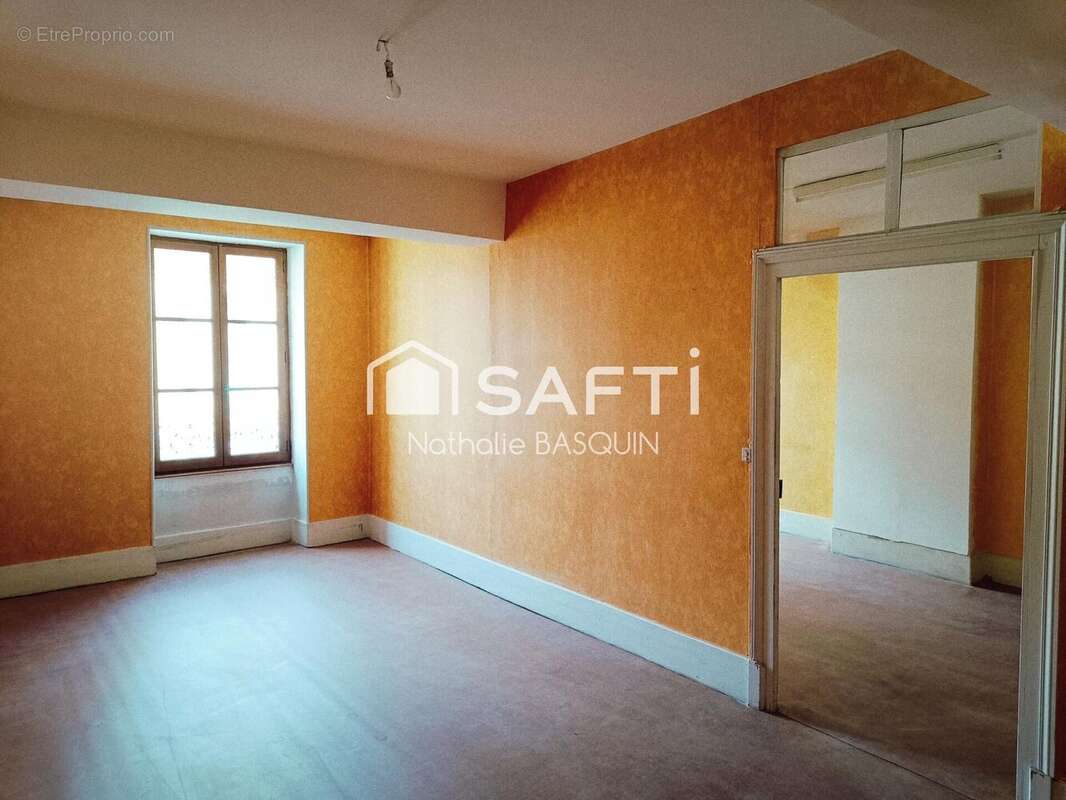 Photo 9 - Appartement à SAINT-GENGOUX-LE-NATIONAL