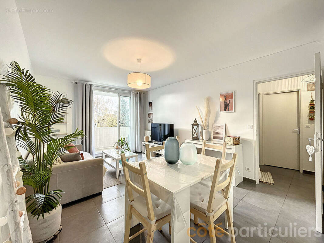 Appartement à SAINT-MAUR-DES-FOSSES