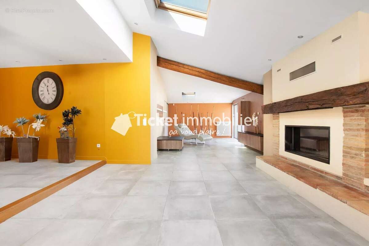 Maison à LE BURGAUD