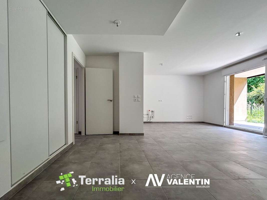 Appartement à NORROY-LE-VENEUR