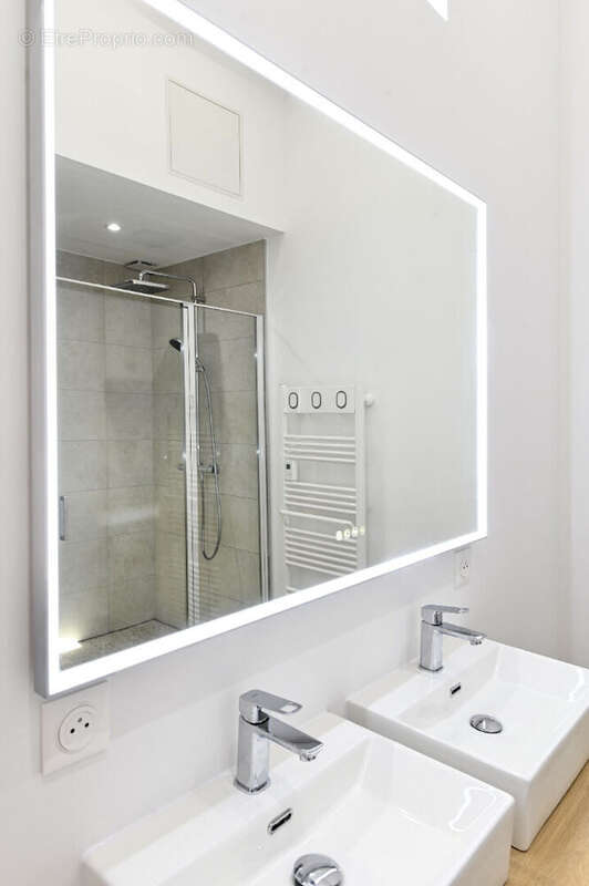 Bordeaux Coeur Chartrons - Appartement T3 de 70 m² entièrement rénové - photo 9