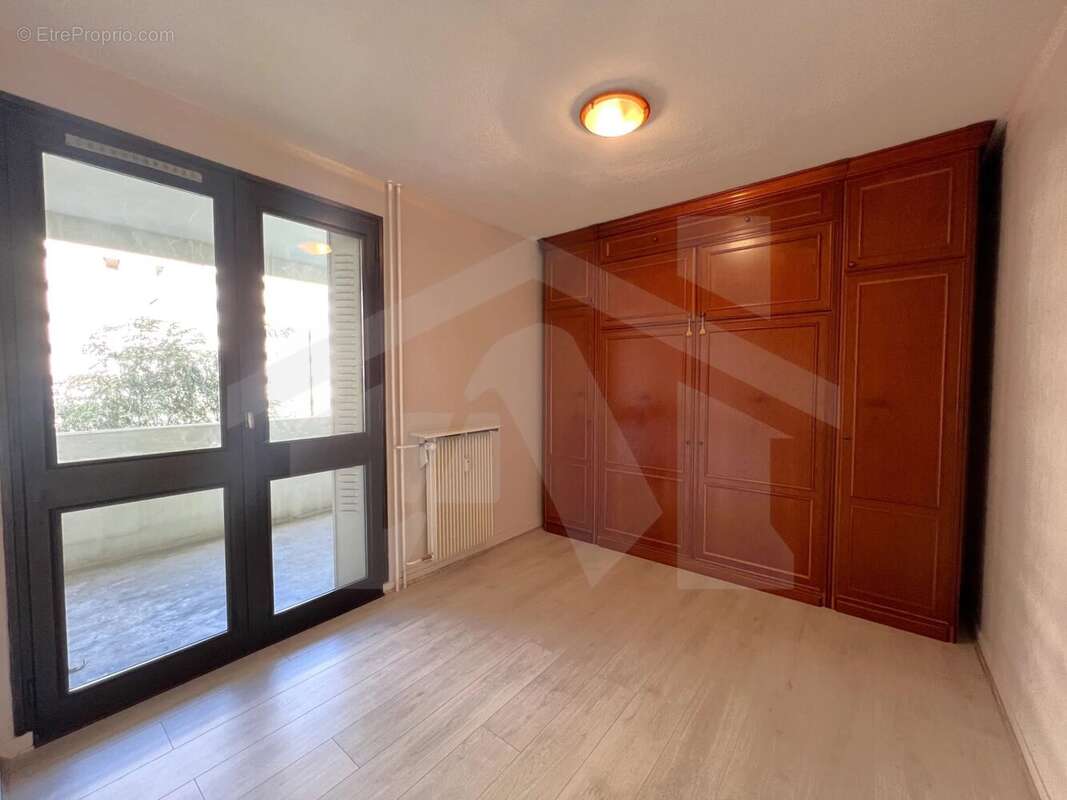 T4 rue gerard philipe - photo 12