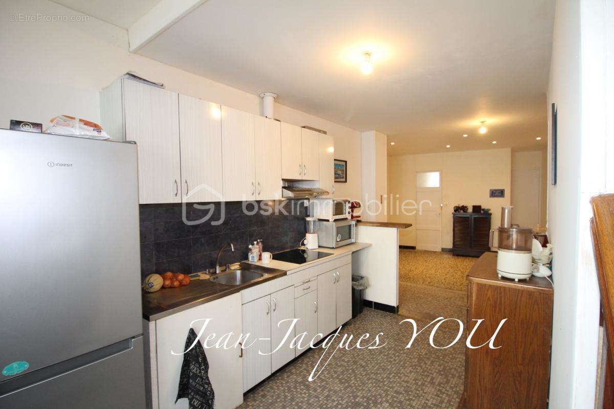 Maison à SAINT-HILAIRE-DU-HARCOUET