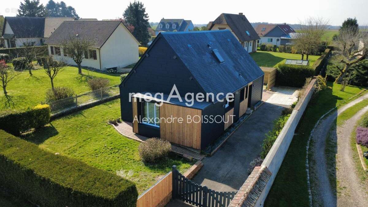 Maison à LA NEUVILLE-CHANT-D'OISEL