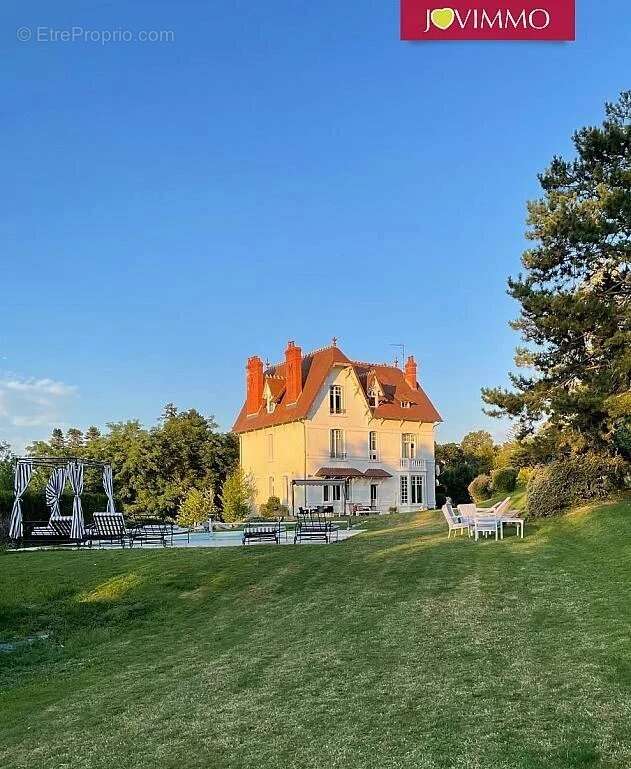 Maison à NERIS-LES-BAINS