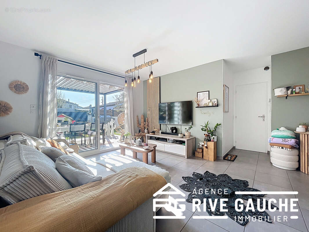 Maison à SAINT-MAURICE-L'EXIL